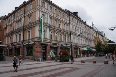 Yliopistonkatu 25