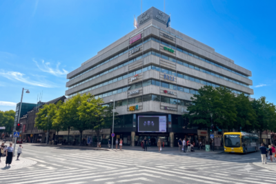 Aurakatu 8