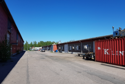 Puusepäntie 12