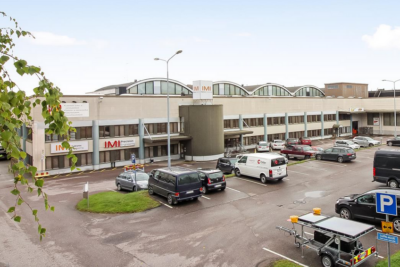 Robert Huberin tie 7